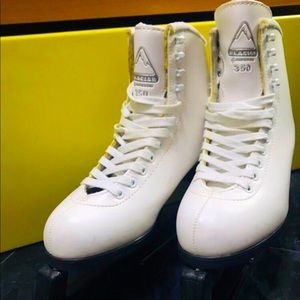 Ice skates glaciers by Jackson